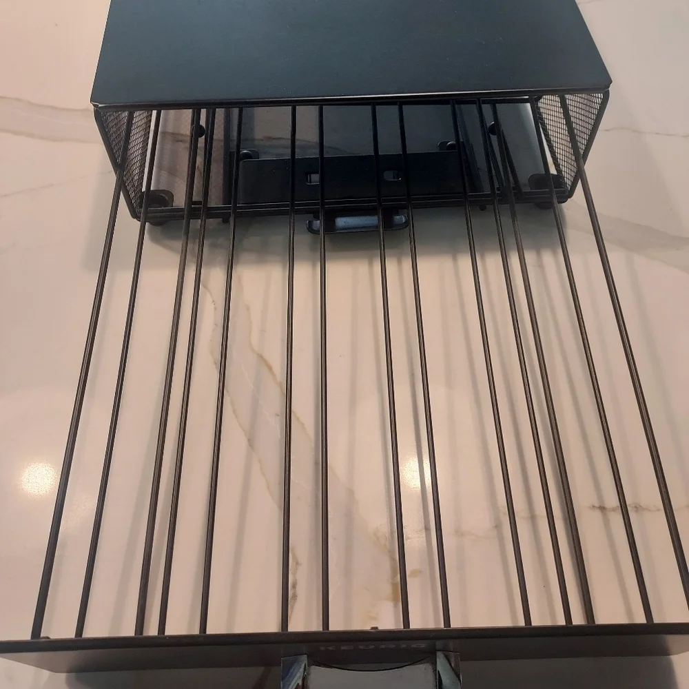 Keurig ideal black organizer